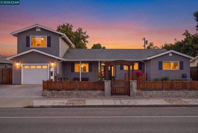 1704 Denkinger Rd., Concord, CA 94521