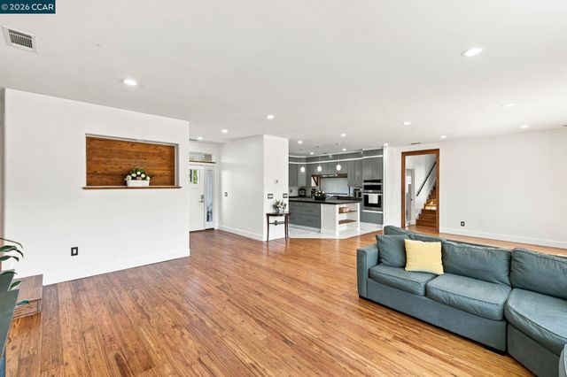 1704 Denkinger Rd., Concord, CA 94521