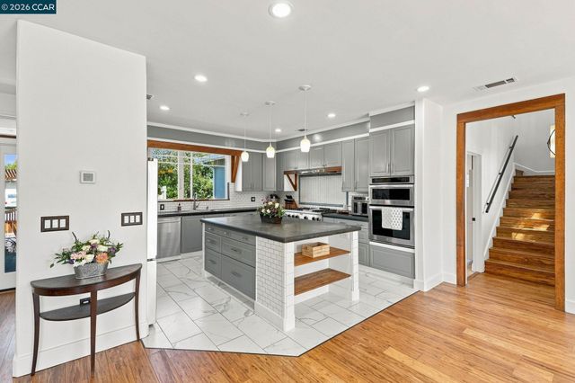 1704 Denkinger Rd., Concord, CA 94521