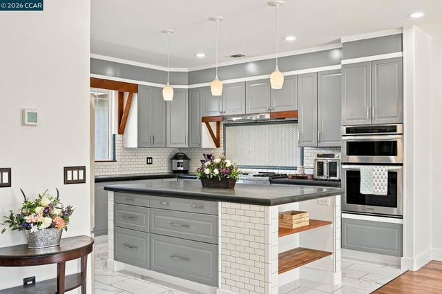1704 Denkinger Rd., Concord, CA 94521