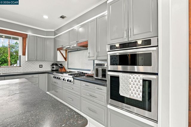 1704 Denkinger Rd., Concord, CA 94521