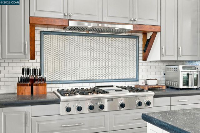 1704 Denkinger Rd., Concord, CA 94521