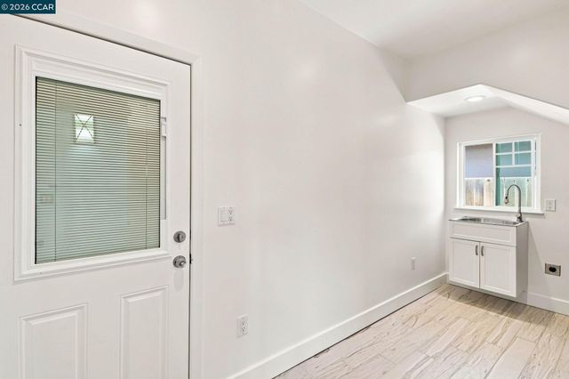 1704 Denkinger Rd., Concord, CA 94521