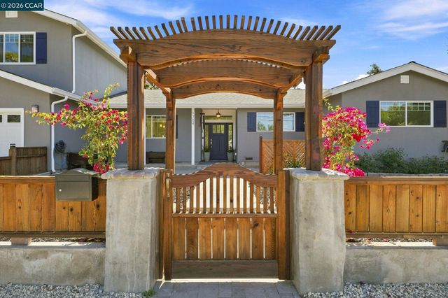 1704 Denkinger Rd., Concord, CA 94521