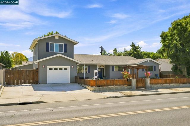 1704 Denkinger Rd., Concord, CA 94521