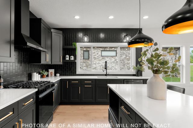 1221 W Rainey Street, Ozark, MO 65721