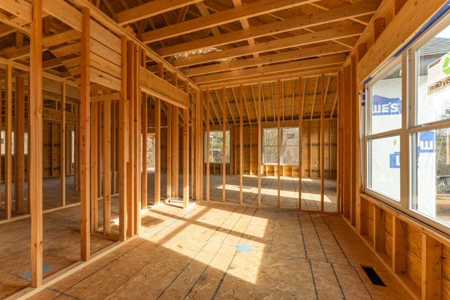 1221 W Rainey Street, Ozark, MO 65721