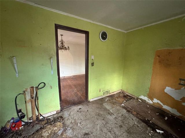 1096 3rd NW Street, Atlanta, GA 30318