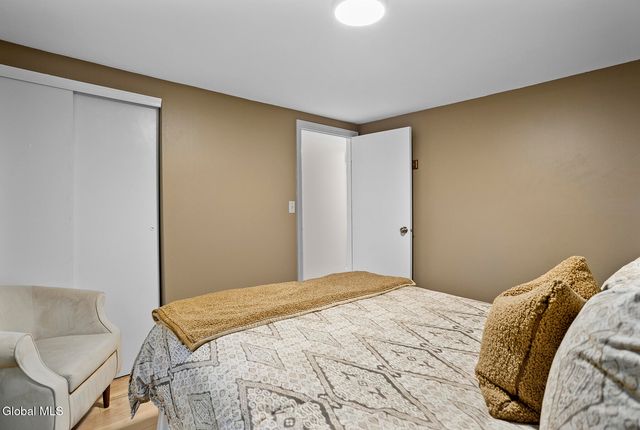 66 Hathorn Boulevard, Saratoga Springs, NY 12866