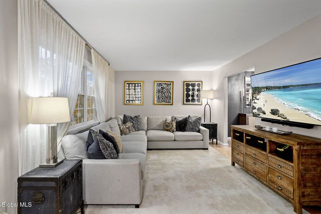 66 Hathorn Boulevard, Saratoga Springs, NY 12866