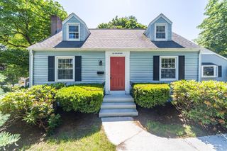 6 Macarthur Rd, Natick, MA 01760