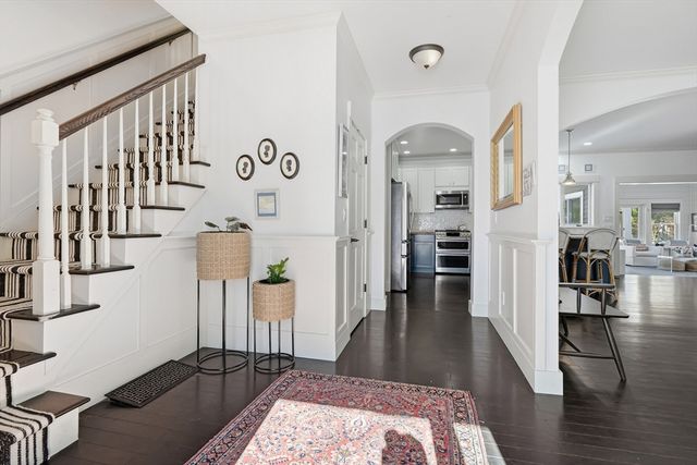 241 Daggett Avenue, Tisbury, MA 02568