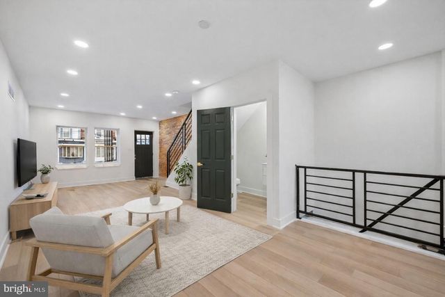 1207 S 57TH ST, Philadelphia, PA 19143