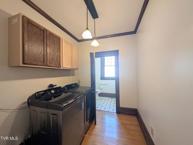 221 East Main Street, Clintwood, VA 24228
