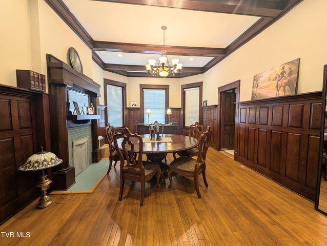 221 East Main Street, Clintwood, VA 24228