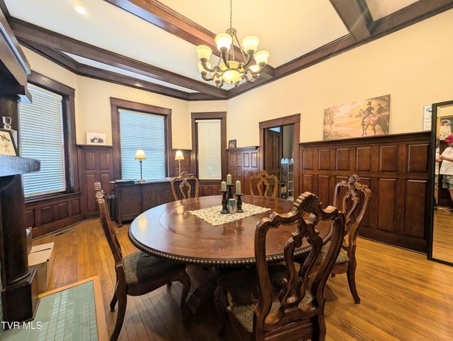 221 East Main Street, Clintwood, VA 24228