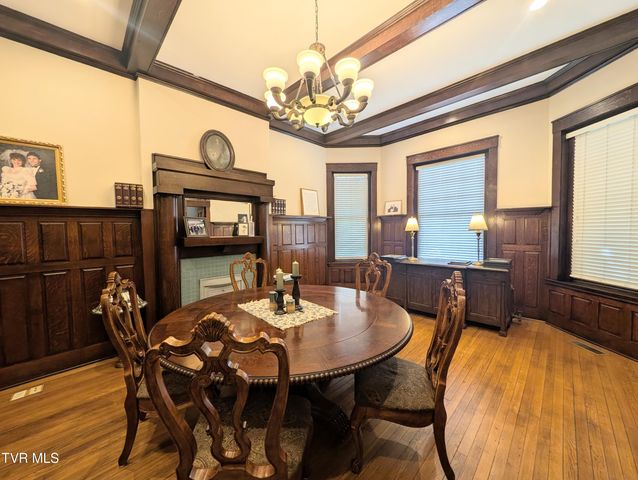 221 East Main Street, Clintwood, VA 24228