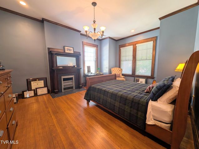 221 East Main Street, Clintwood, VA 24228