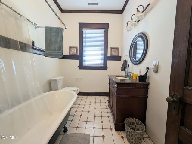 221 East Main Street, Clintwood, VA 24228