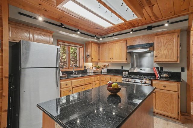 19720 Bear Ct, Volcano, CA 95689