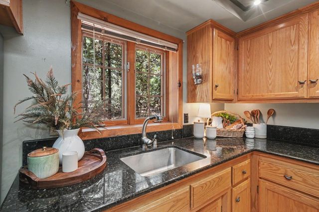 19720 Bear Ct, Volcano, CA 95689