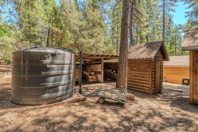 19720 Bear Ct, Volcano, CA 95689