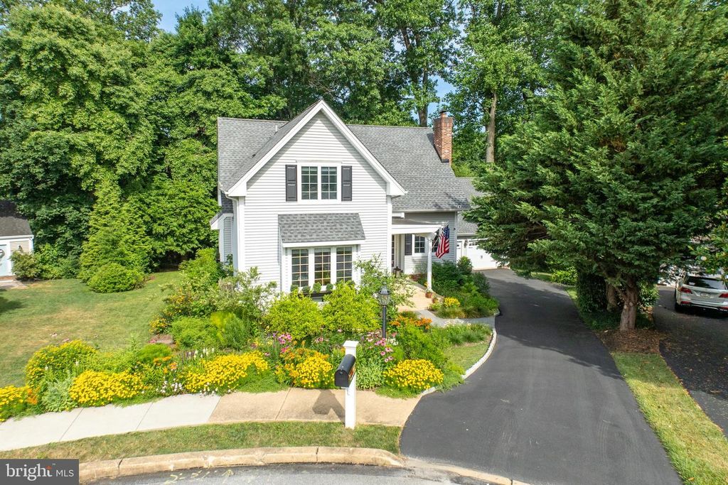 637 HUNTINGTON DR, Downingtown, PA 19335