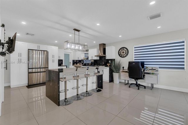 12225 SW 42nd St, Miami, FL 33175