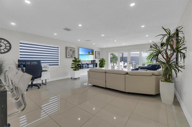 12225 SW 42nd St, Miami, FL 33175