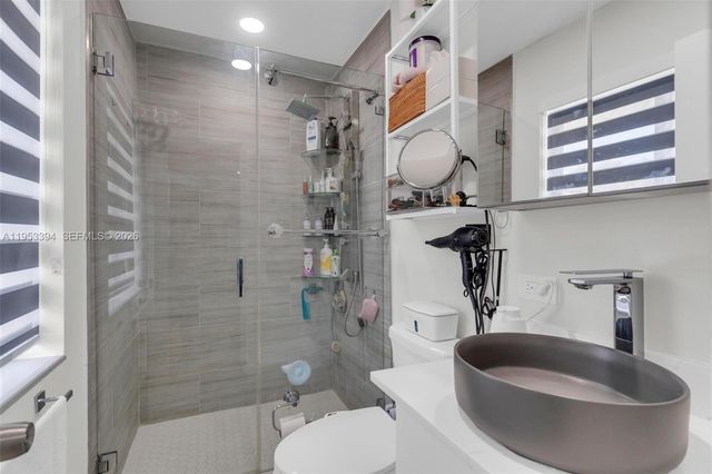 12225 SW 42nd St, Miami, FL 33175