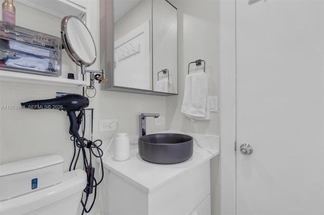 12225 SW 42nd St, Miami, FL 33175