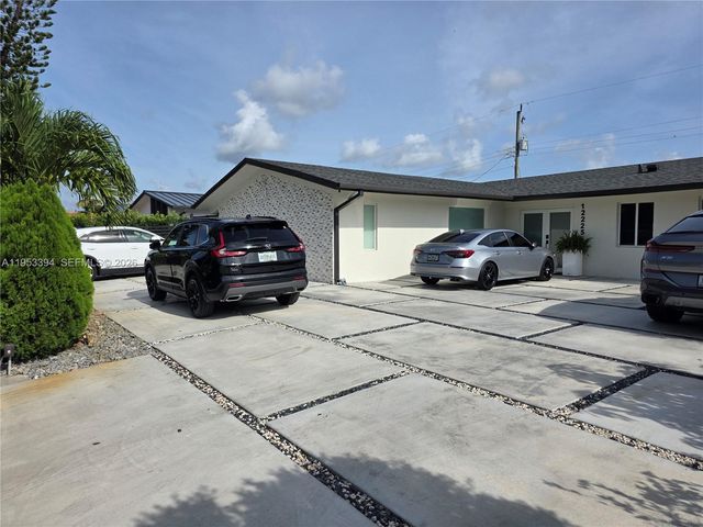 12225 SW 42nd St, Miami, FL 33175
