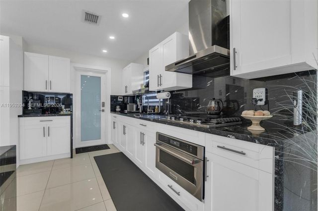 12225 SW 42nd St, Miami, FL 33175