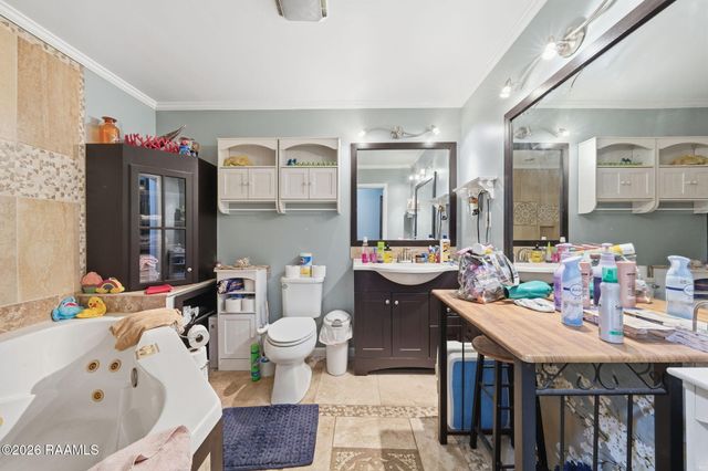 107 Habetz Loop, Rayne, LA 70578