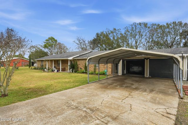 107 Habetz Loop, Rayne, LA 70578