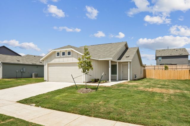 11522 Gammon Avenue, Rhome, TX 70678