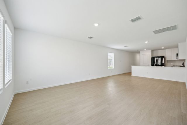 11522 Gammon Avenue, Rhome, TX 70678