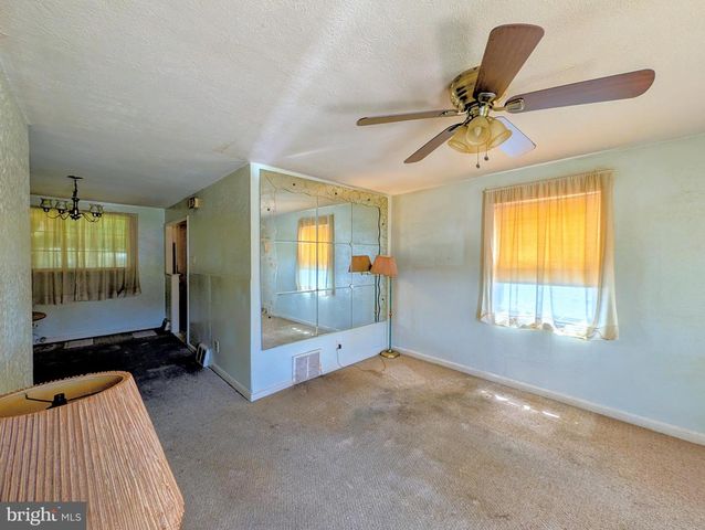 409 CARLISLE AVE, Prospect Park, PA 19076