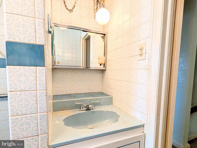 409 CARLISLE AVE, Prospect Park, PA 19076