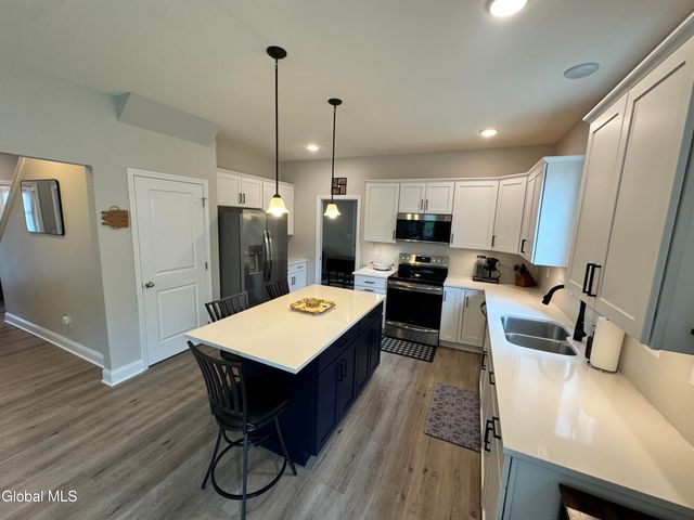 7 Huntington Way, Ballston Spa, NY 12020