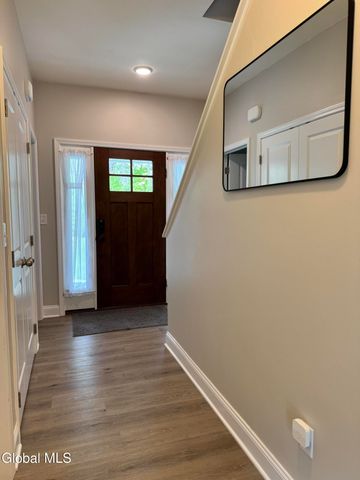 7 Huntington Way, Ballston Spa, NY 12020