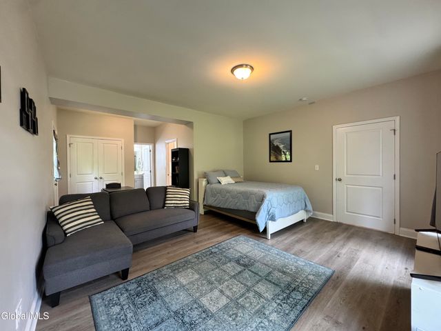 7 Huntington Way, Ballston Spa, NY 12020