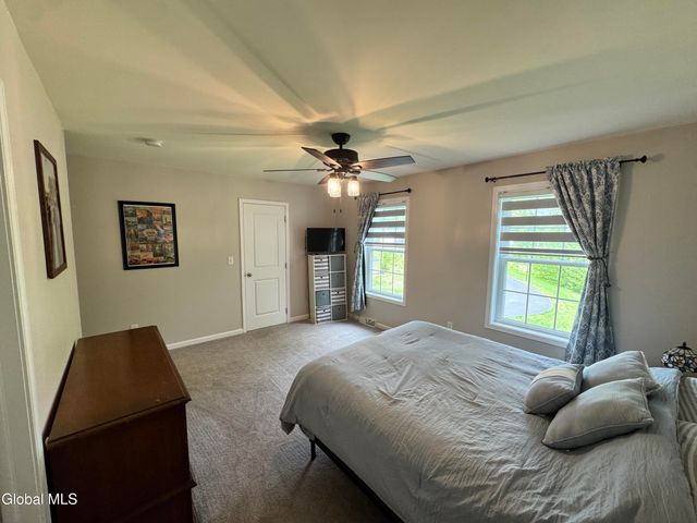 7 Huntington Way, Ballston Spa, NY 12020