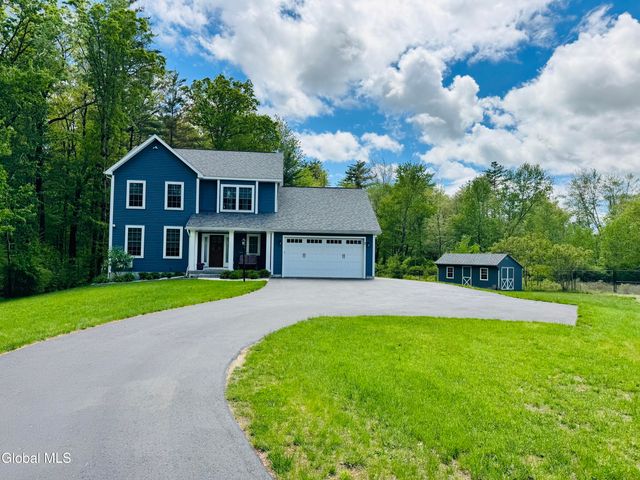7 Huntington Way, Ballston Spa, NY 12020