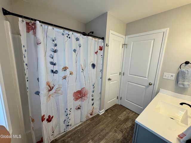 7 Huntington Way, Ballston Spa, NY 12020