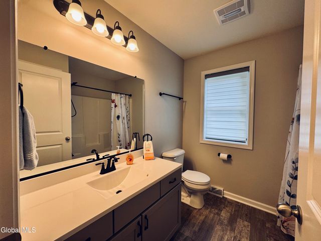 7 Huntington Way, Ballston Spa, NY 12020