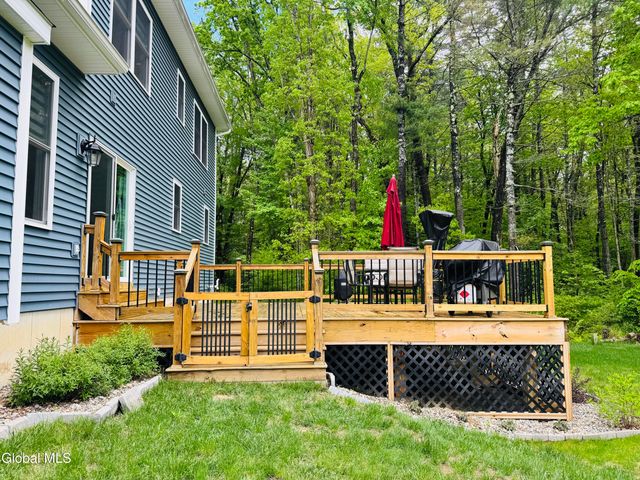 7 Huntington Way, Ballston Spa, NY 12020