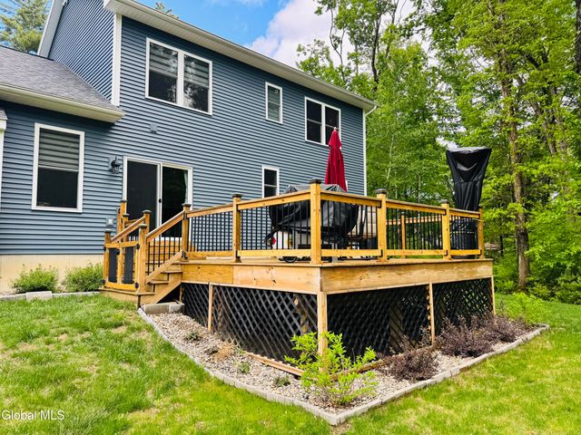 7 Huntington Way, Ballston Spa, NY 12020