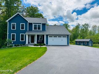7 Huntington Way, Ballston Spa, NY 12020
