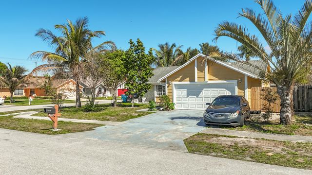 1796 Banyan Creek Circle N, Boynton Beach, FL 33436